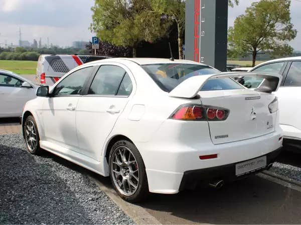 Mitsubishi Lancer