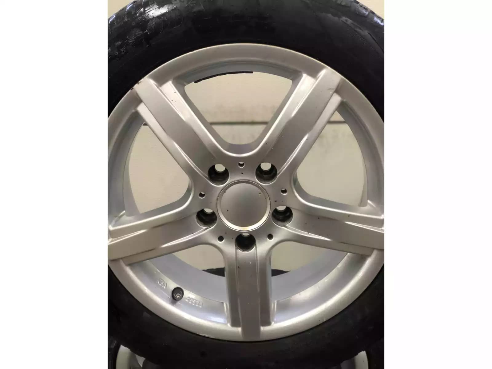 Jantes alu + Pneus hiver 16 205/55 R16 91H - Photo 1