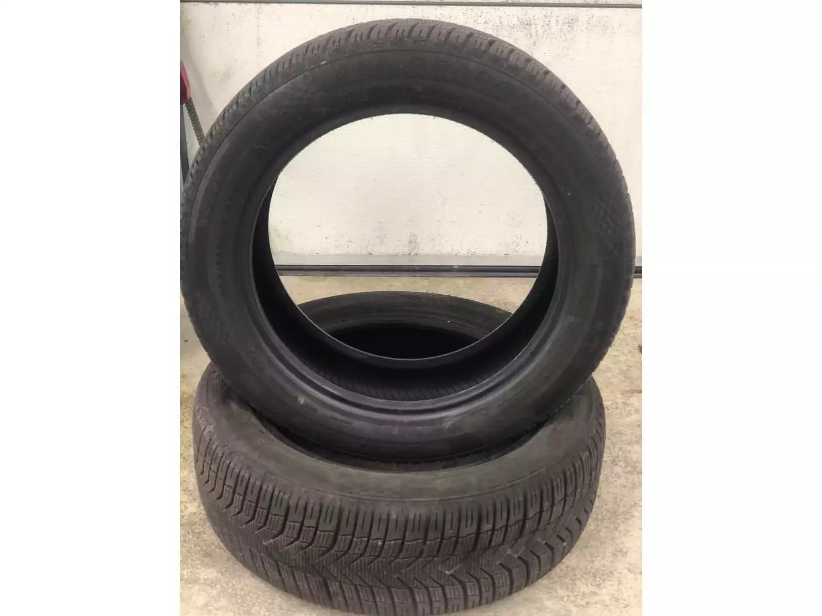 Pneus toutes saisons 17 205/55 R17 95W - Photo 1
