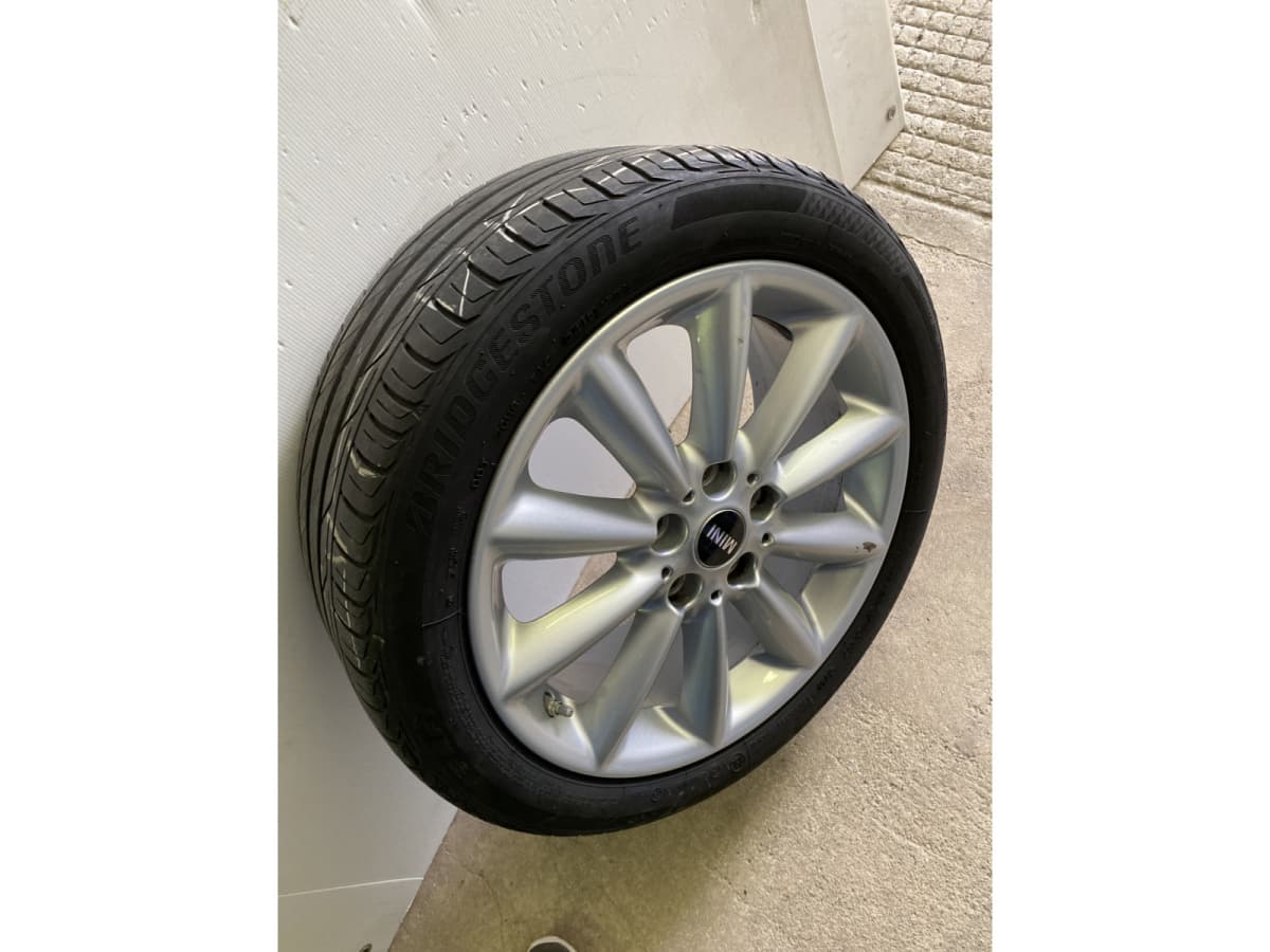 Jantes alu + Pneus été 17 225/45 R17 91W - Photo 1