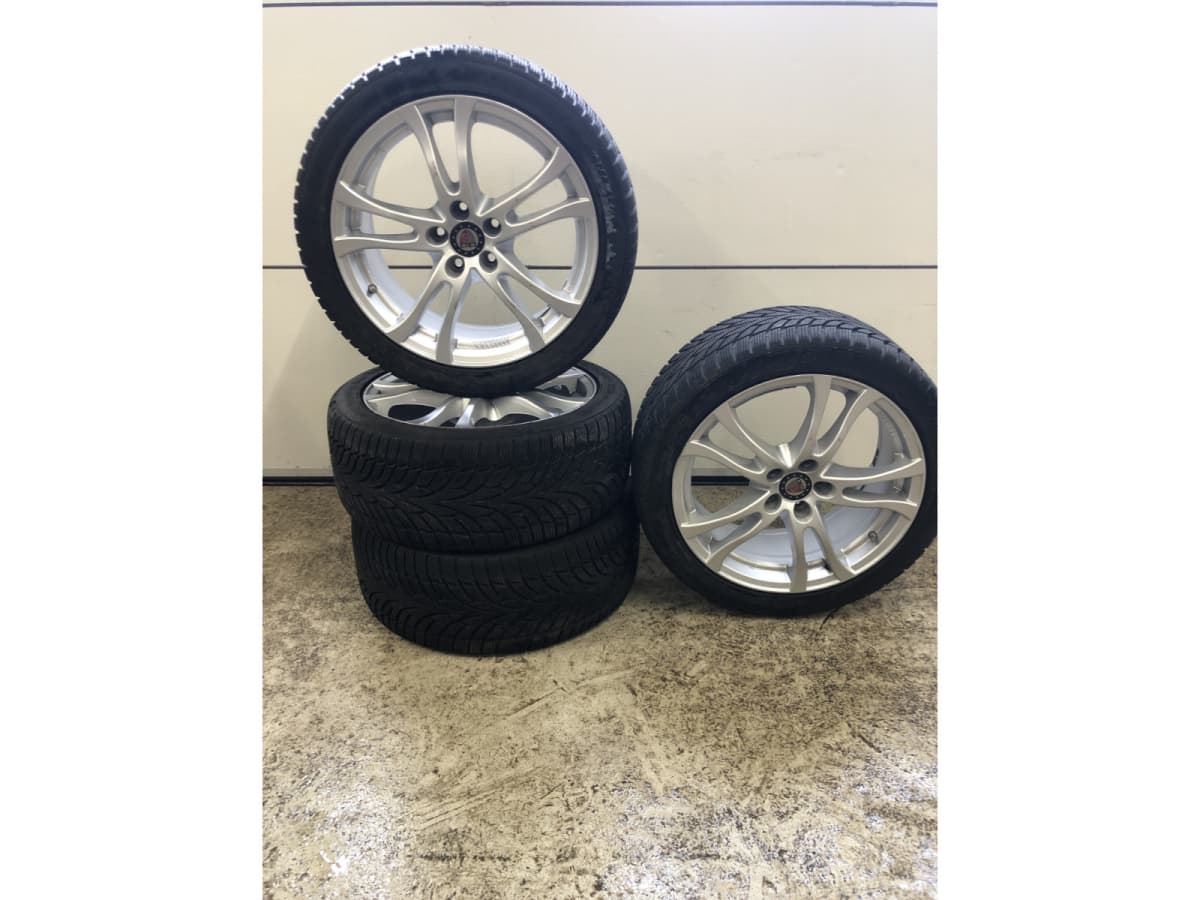Jantes alu + Pneus hiver 18 245/40 R18 97V - Photo 1