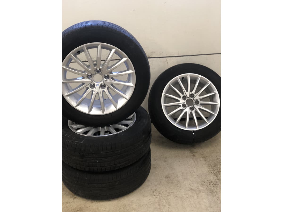 Jantes alu + Pneus été 17 225/55 R17 97Y - Photo 1