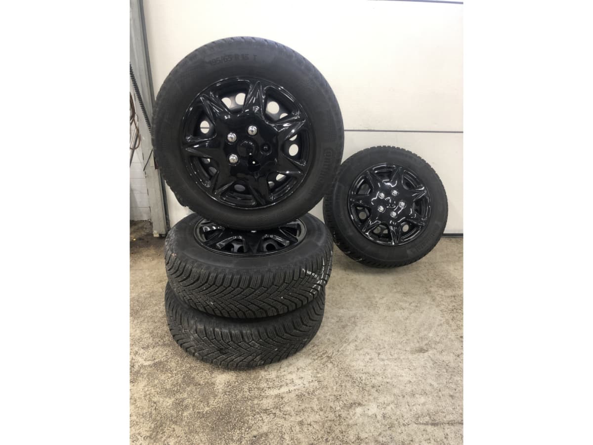 Jantes acier + Pneus hiver 15 195/65 R15 91T - Photo 1