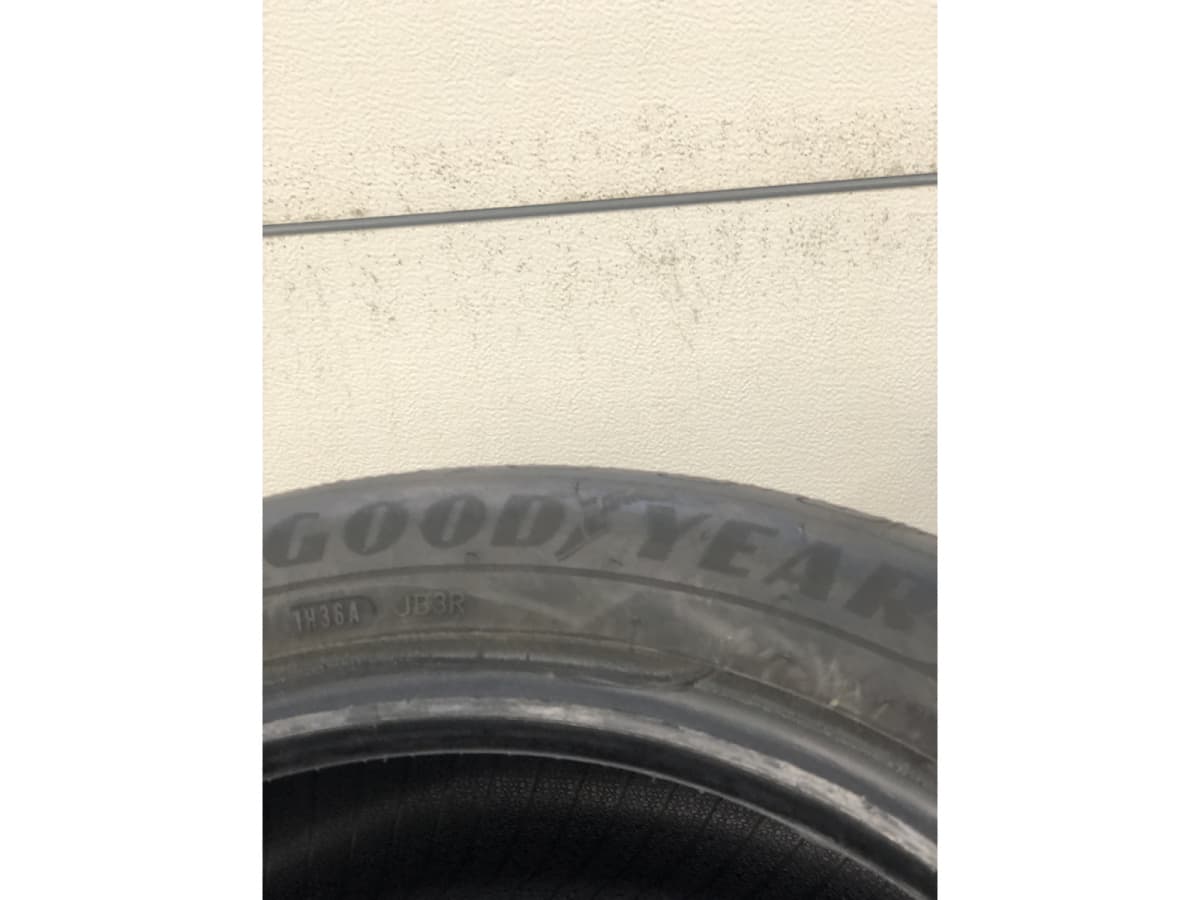 Pneus été 17 215/50 R17 91V - Photo 1