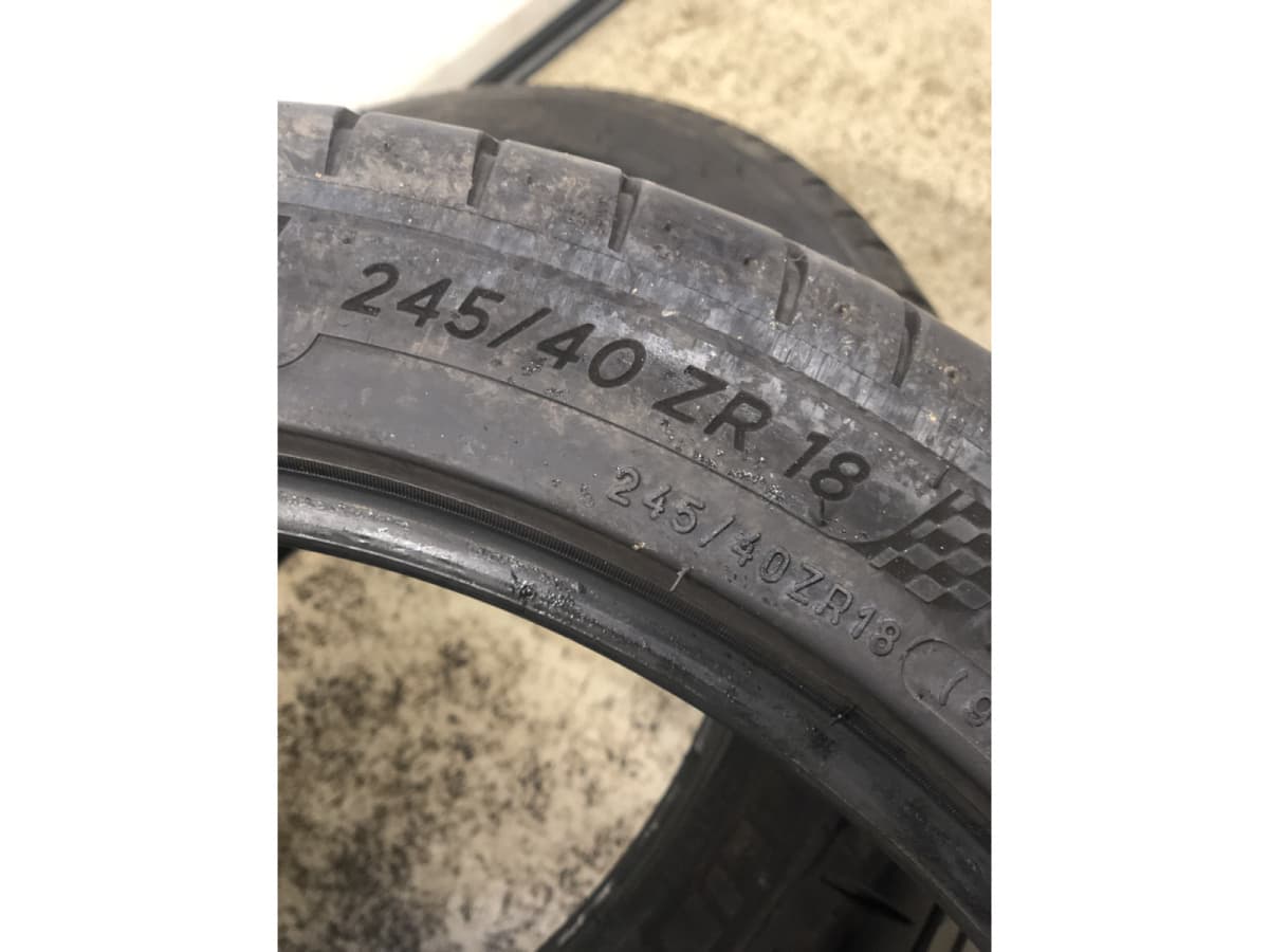 Pneus été 18 245/40 R18 97Y - Photo 1