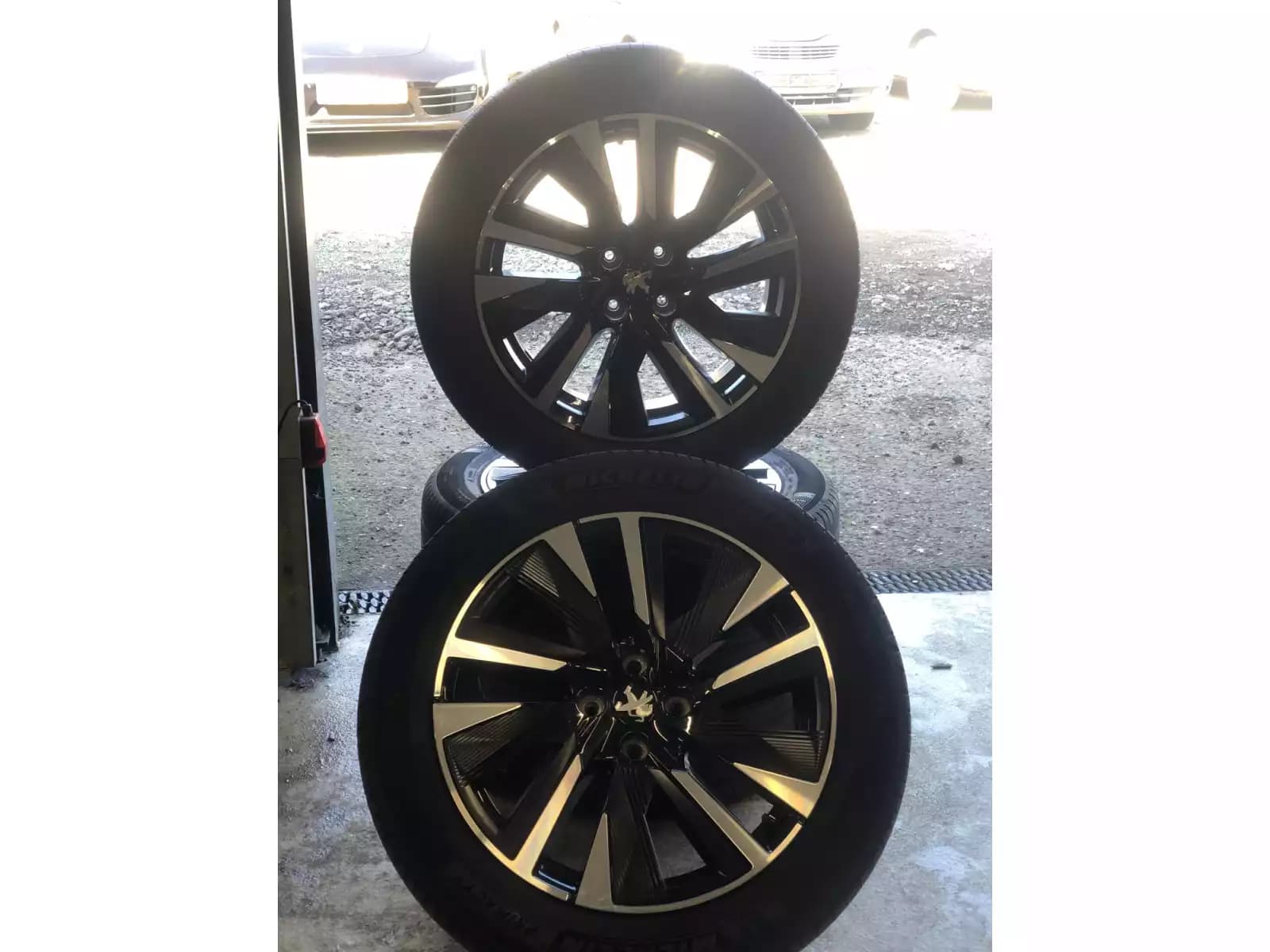 Jantes alu + Pneus été 18 215/55 R18 99V - Photo 1