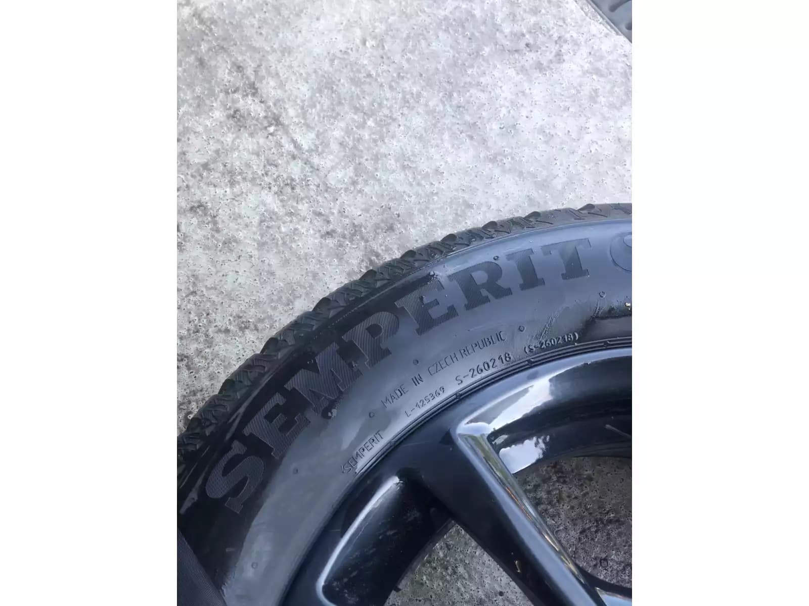 Jantes alu + Pneus hiver 15 195/60 R15 88T - Photo 1