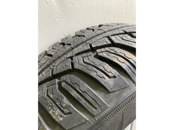 Jantes alu + Pneus hiver 16 205/60 R16 92H - Photo 3