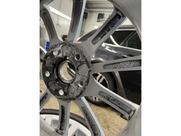 Jantes alu + Pneus hiver 17 205/45 R17 88V - Photo 3