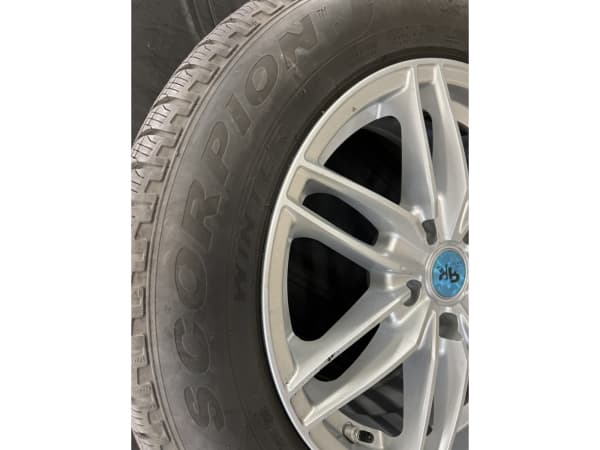 Jantes alu + Pneus hiver 17 225/60 R17 103V - Photo 3