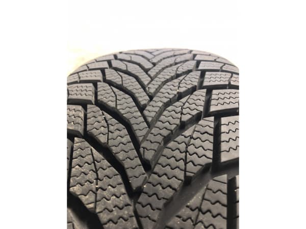 Jantes acier + Pneus hiver 16 215/65 R16 98T - Photo 3