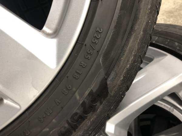 Jantes alu + Pneus été 18 225/55 R18 98V - Photo 3