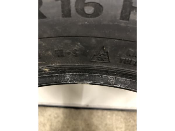 Pneus hiver 16 205/55 R16 91H - Photo 3