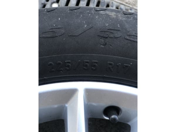 Jantes alu + Pneus été 17 225/55 R17 97Y - Photo 3