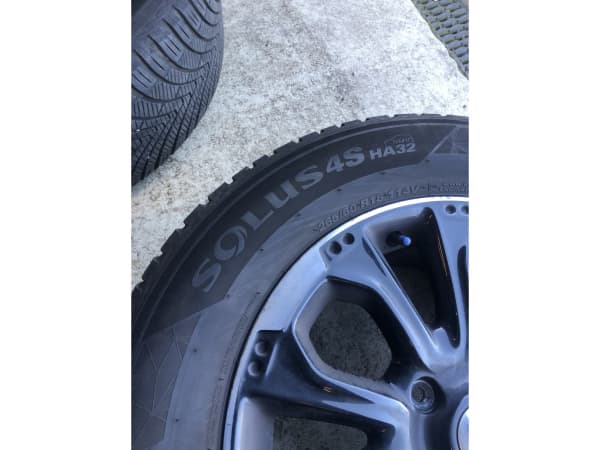 Jantes alu + Pneus toutes saisons 18 265/60 R18 114V - Photo 3