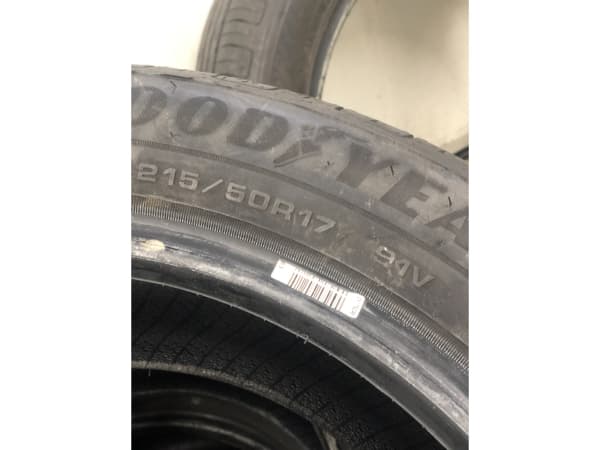 Pneus été 17 215/50 R17 91V - Photo 3