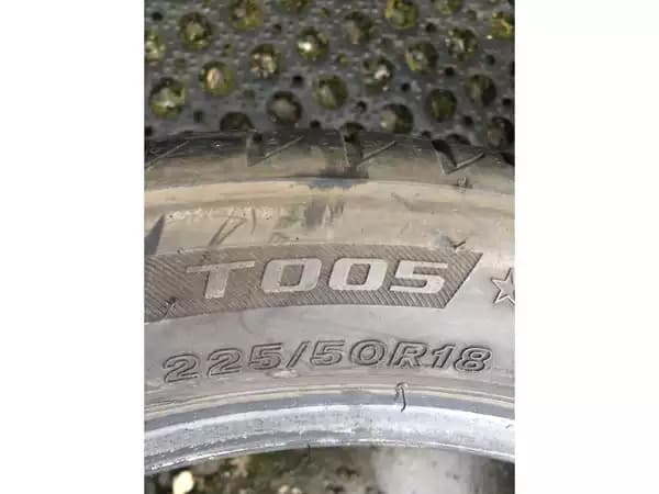 Pneus été 18 225/50 R18 99W - Photo 3