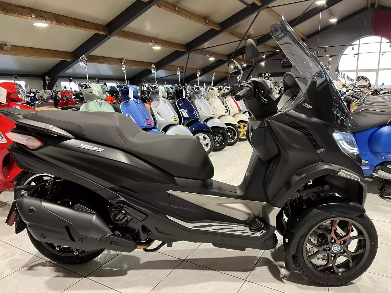 Piaggio MP3 530 - Photo 1