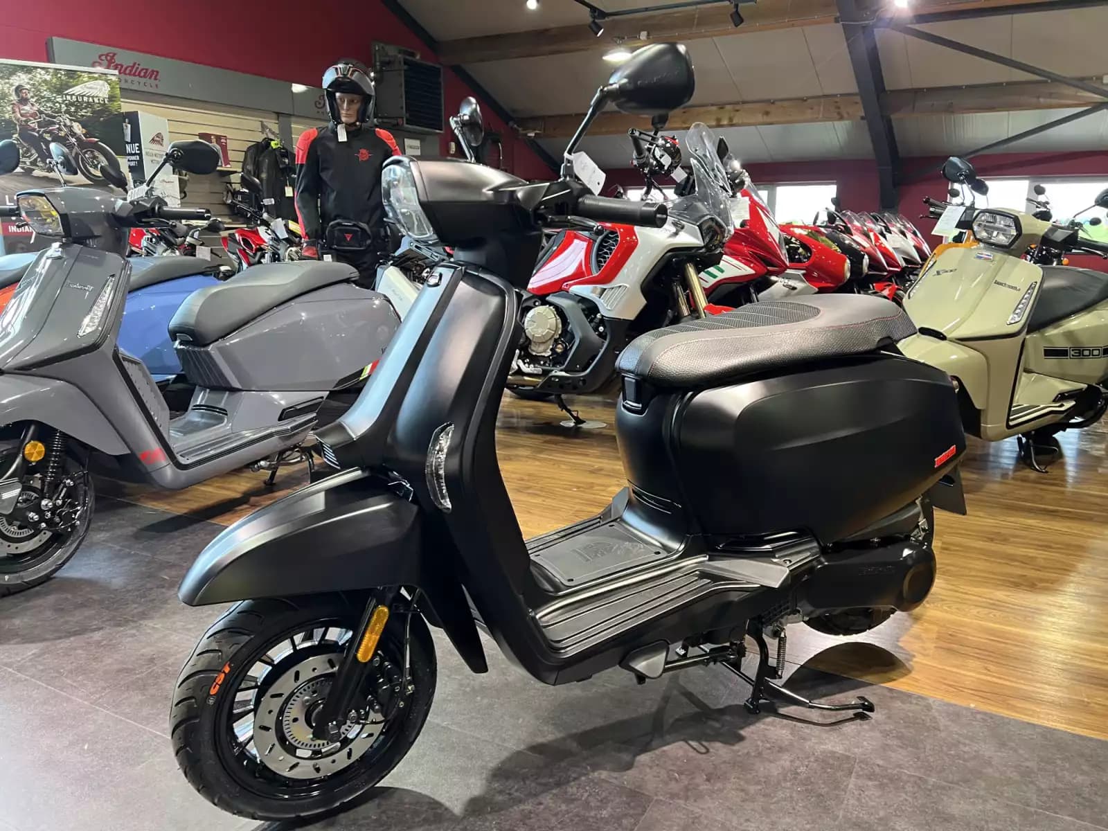 Lambretta V-125 Special - Photo 1