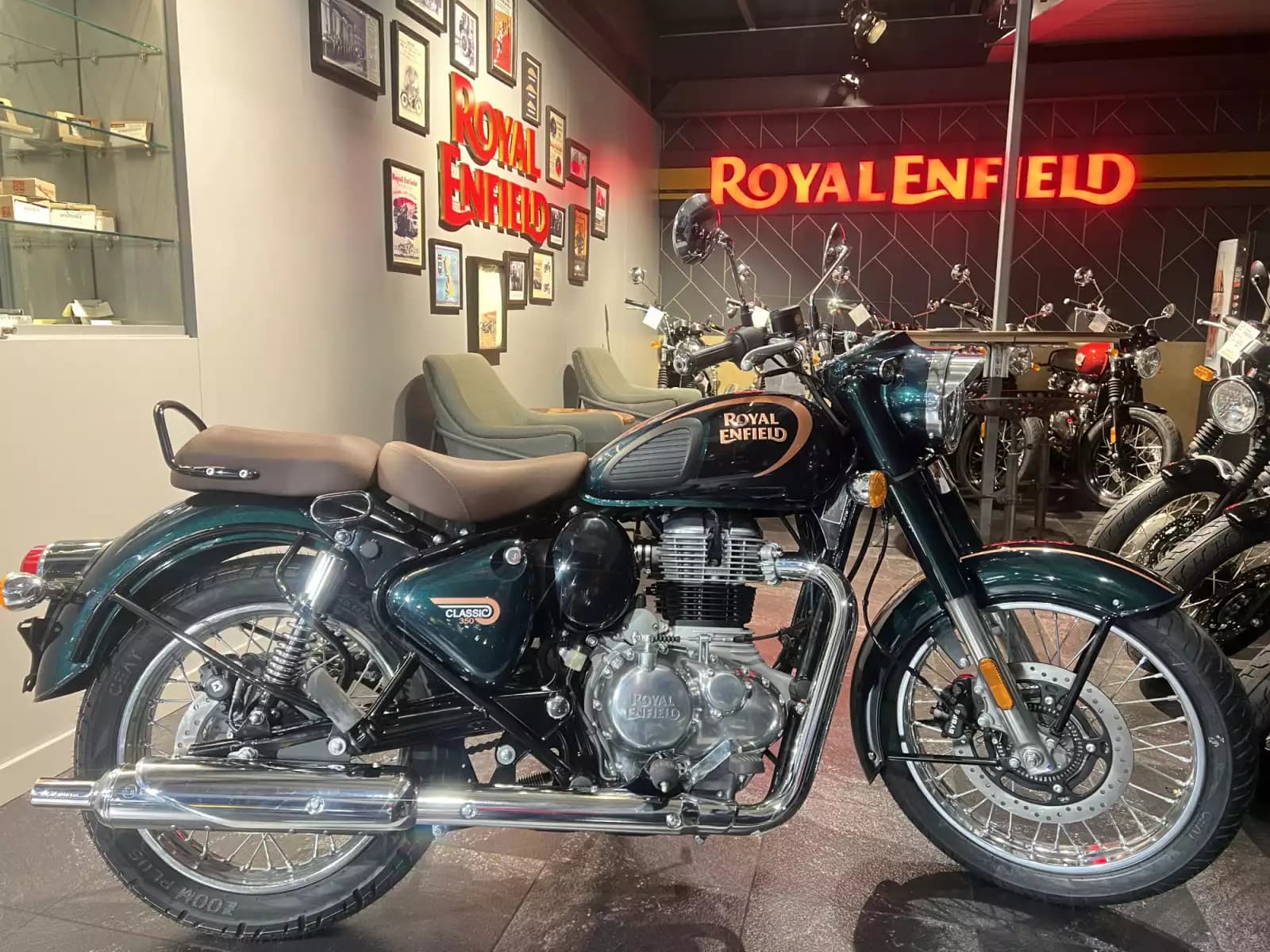Royal Enfield Classic 350 VERT HALCYON - Photo 1