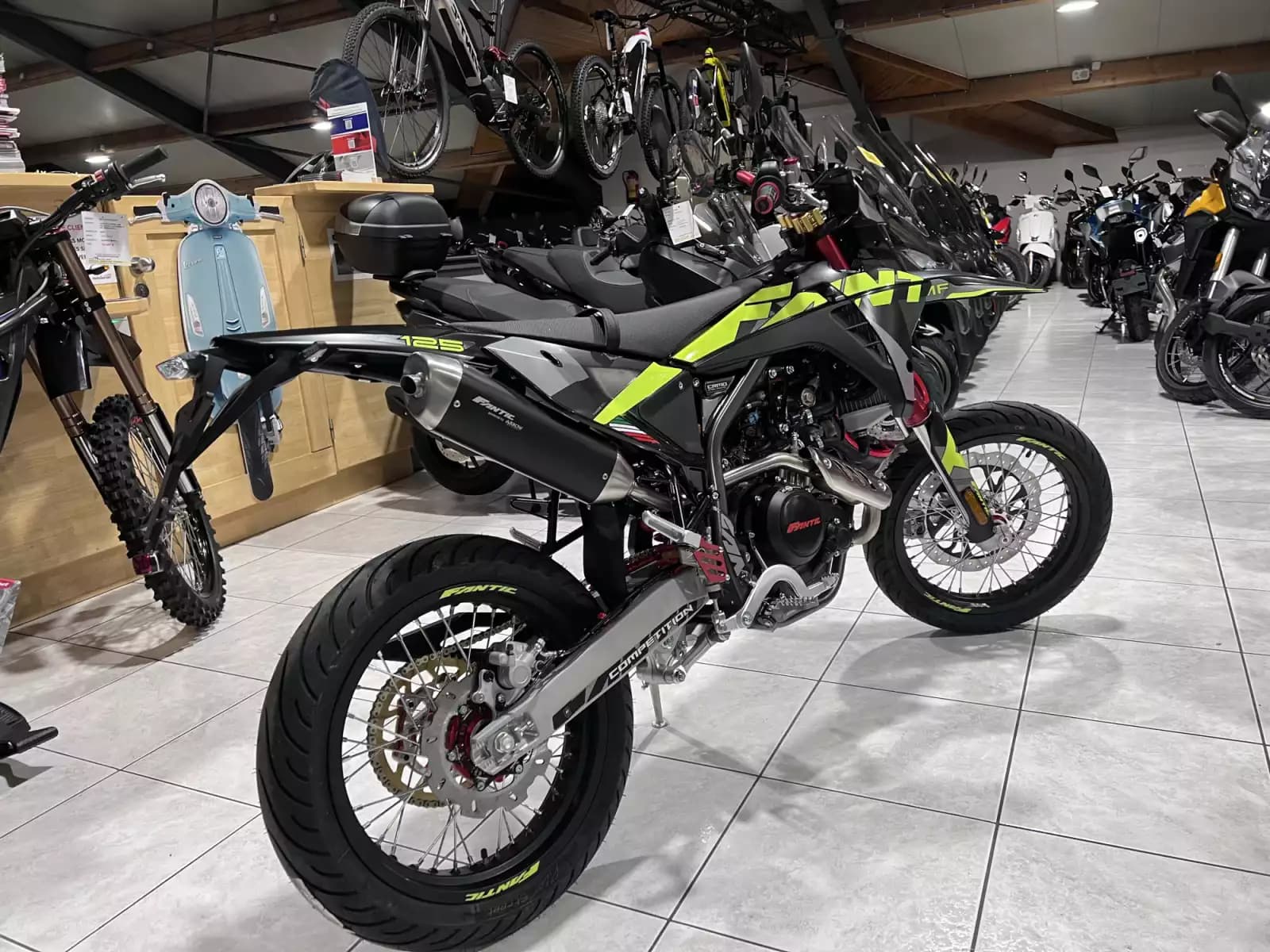 Fantic Motard 125 XMF 4T COMPETITION - Photo 1