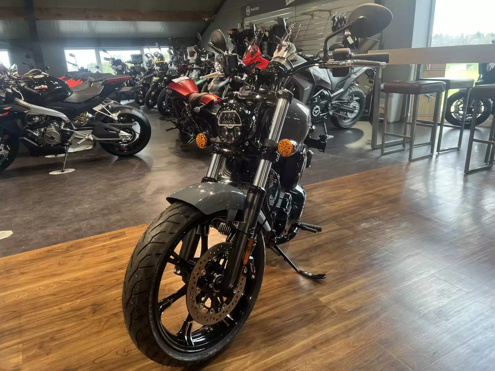 Indian Chief Dark Horse Quartz Grey - Photo 1