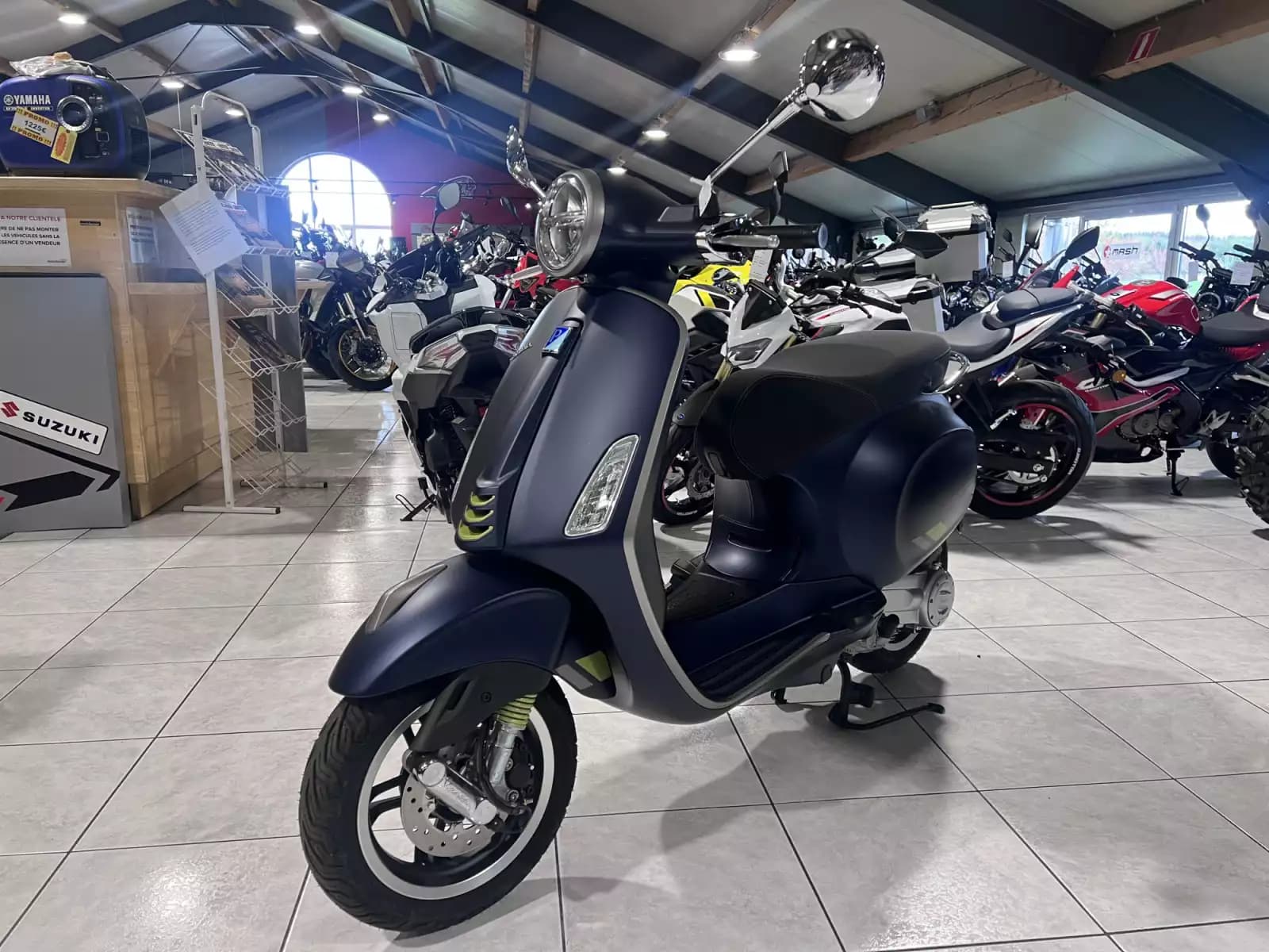 Vespa Primavera 50 TECH - Photo 1