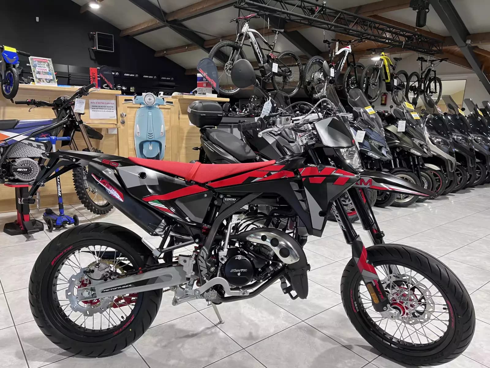 Fantic Motard 50 PERFORMANCE 2T - Photo 1
