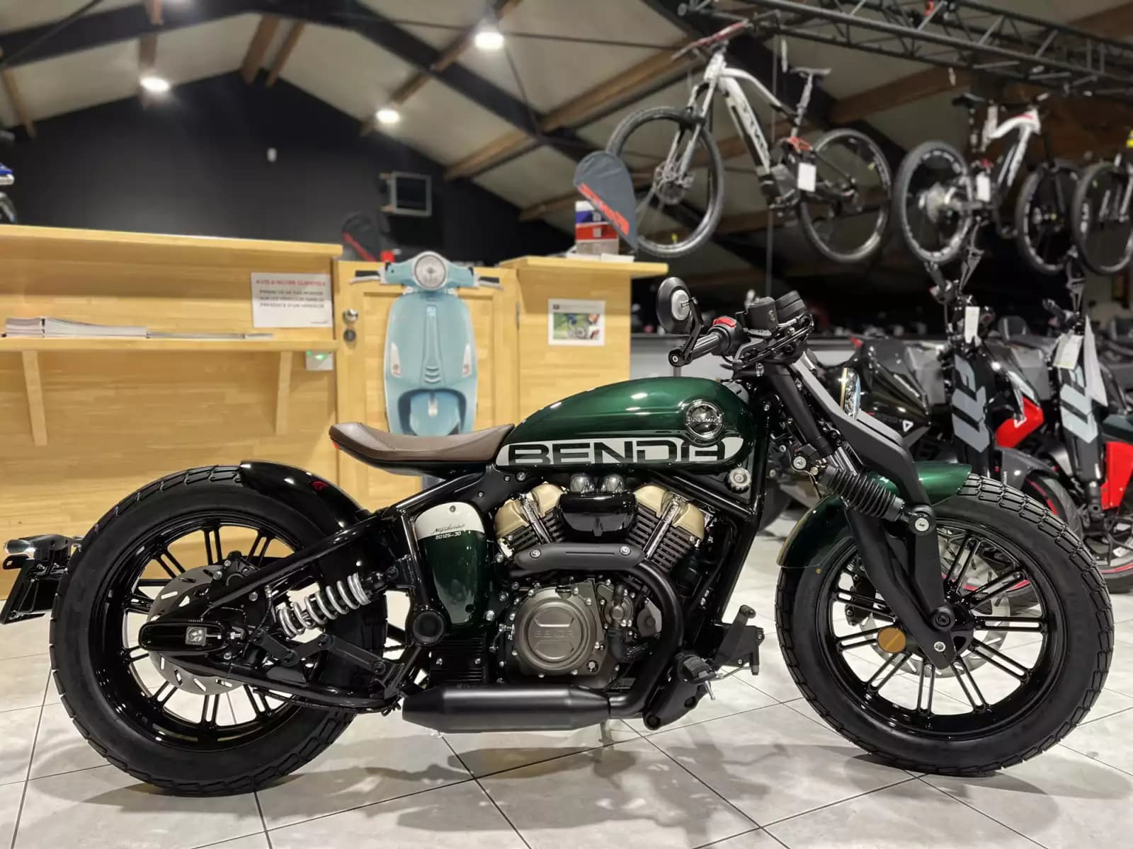 Benda Napoleon 250 - Photo 1