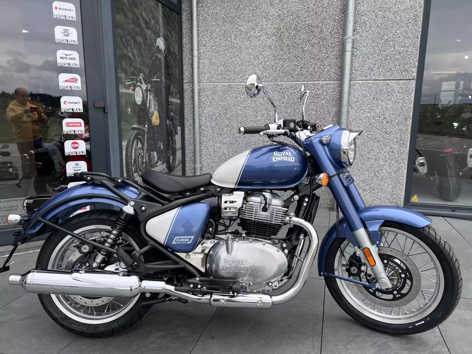 Royal Enfield Classic 650 Bruntingthorpe blue - Photo 1