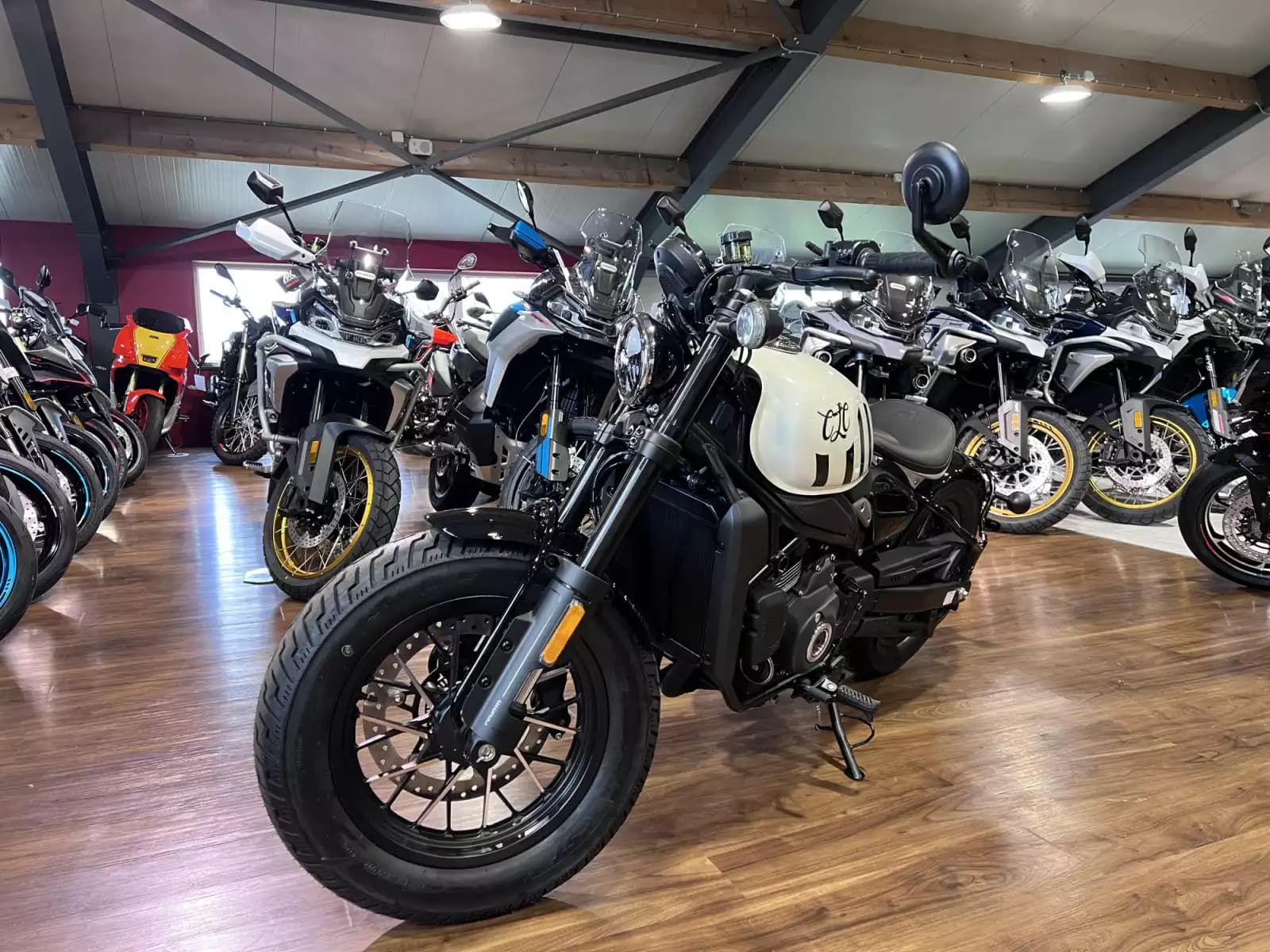 CF Moto 450 CL-C BOBBER - Photo 1