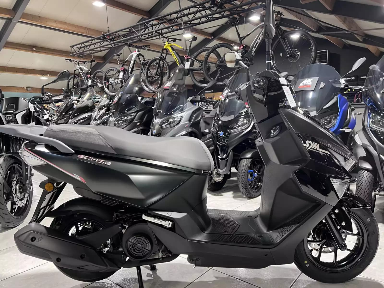 SYM ECHS 125 - Photo 1