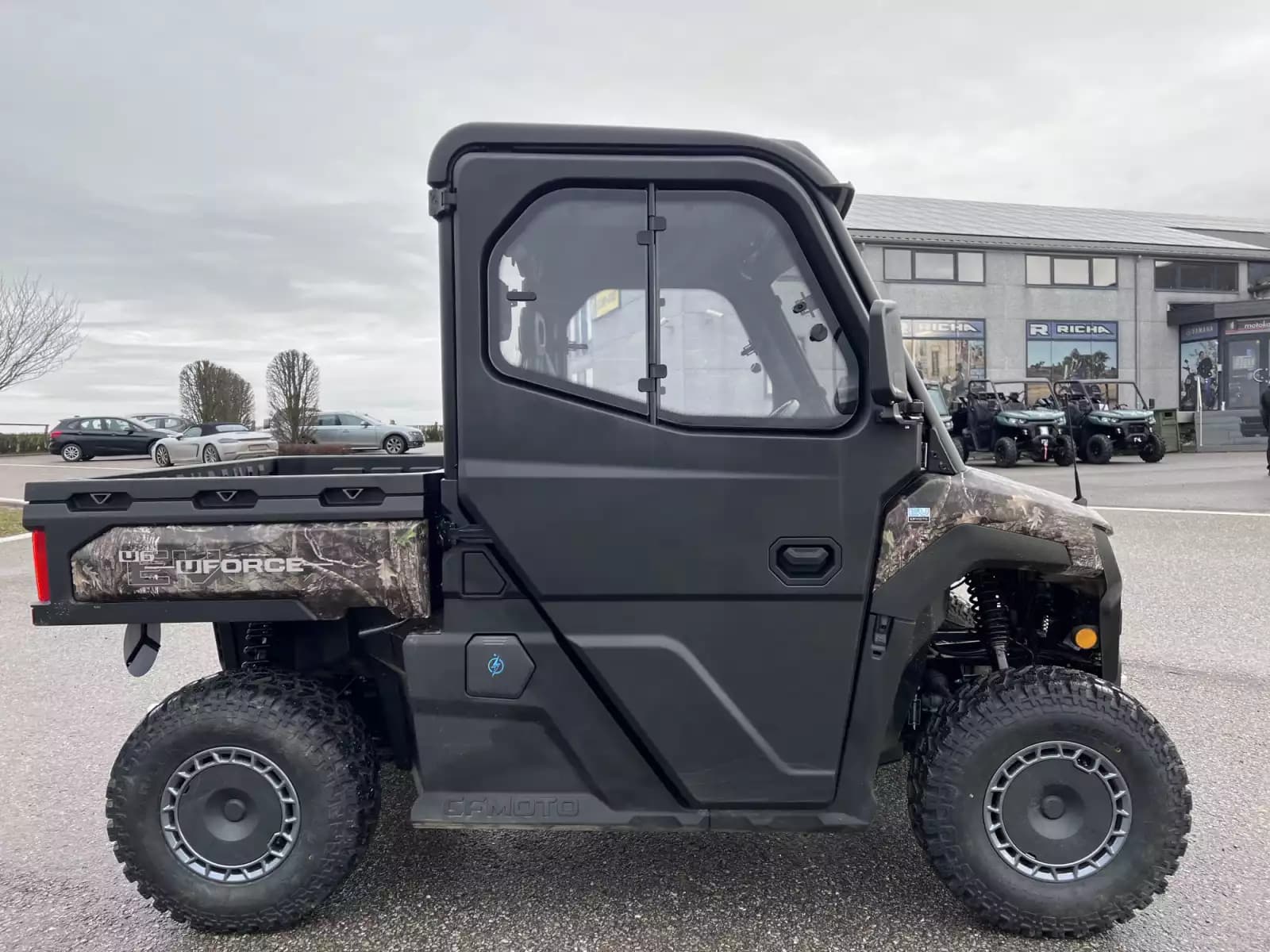 CF Moto UForce 600 EV All Terrain L7 Full cabine poly  60 km/h autonomie + 100 Km - Photo 1