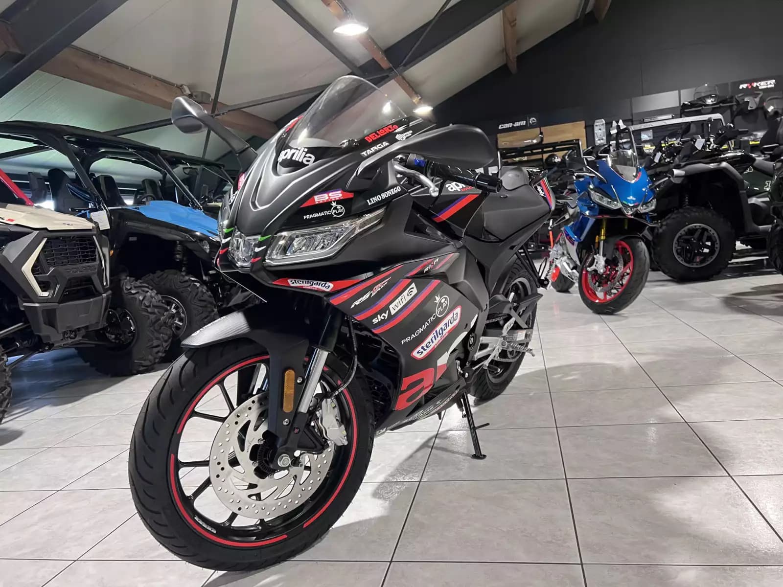 Aprilia RS 125 GP - Photo 1