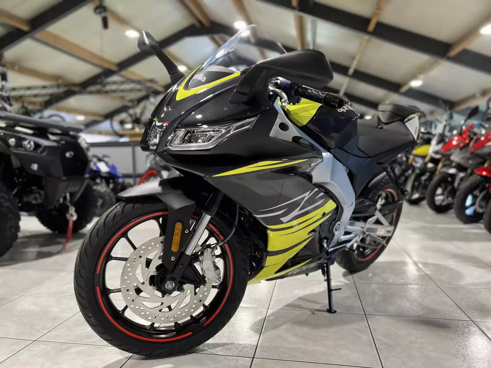 Aprilia RS 125 - Photo 1