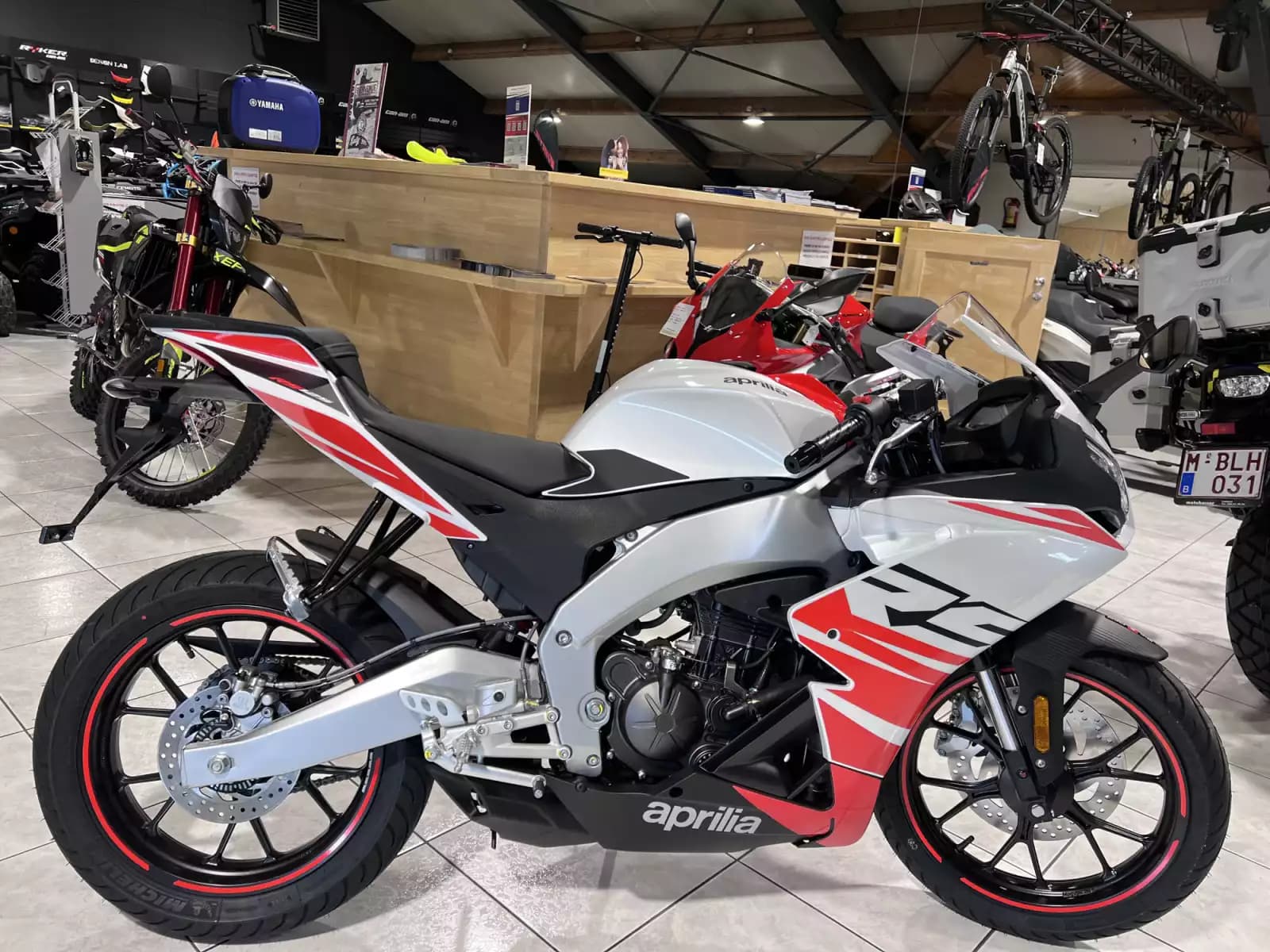 Aprilia RS 125 - Photo 1
