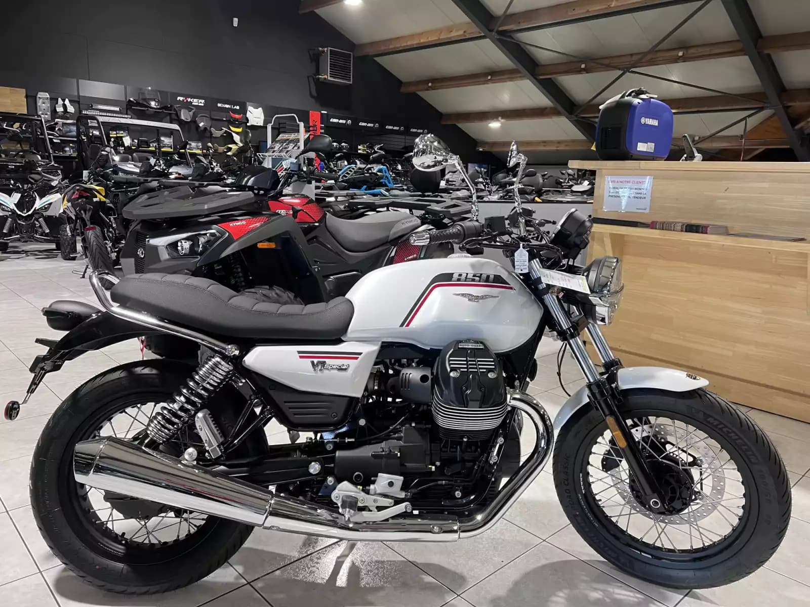 Moto Guzzi V 7 SPECIAL - Photo 1