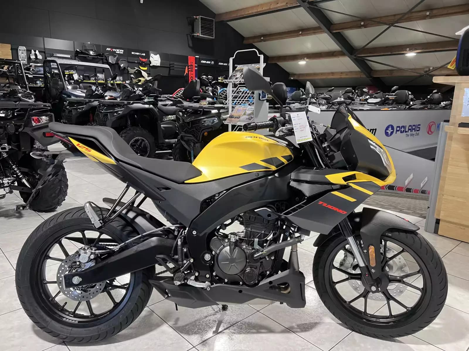 Aprilia Tuono 125 - Photo 1