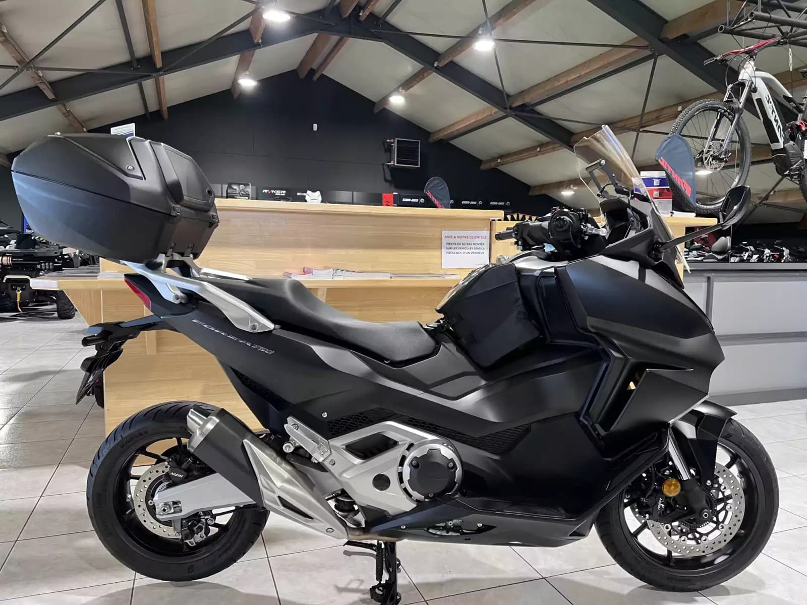 Honda Forza 750 750 - Photo 1