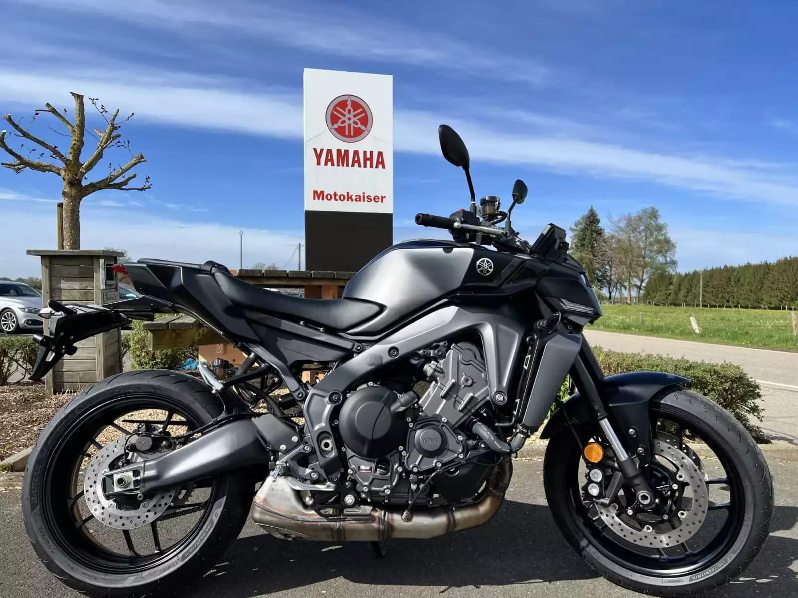 Yamaha MT-09 - Photo 1