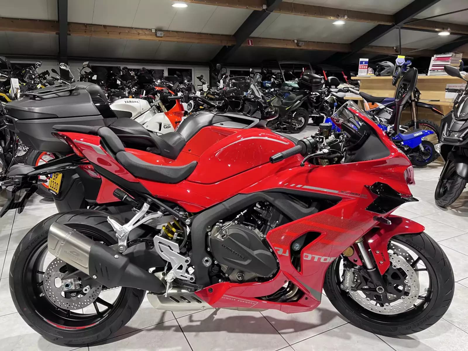 QJ Motor SRK 800 RR - Photo 1