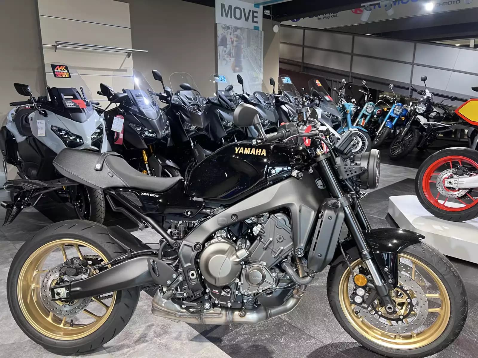 Yamaha XSR 900 - Photo 1
