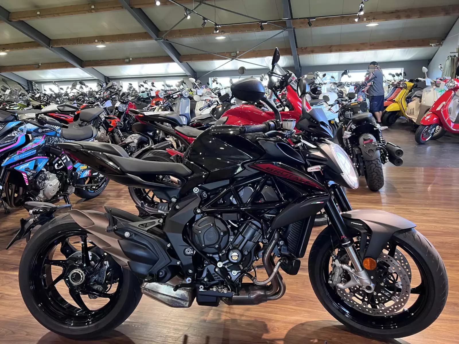 MV Agusta Brutale 800 35 KW - Photo 1
