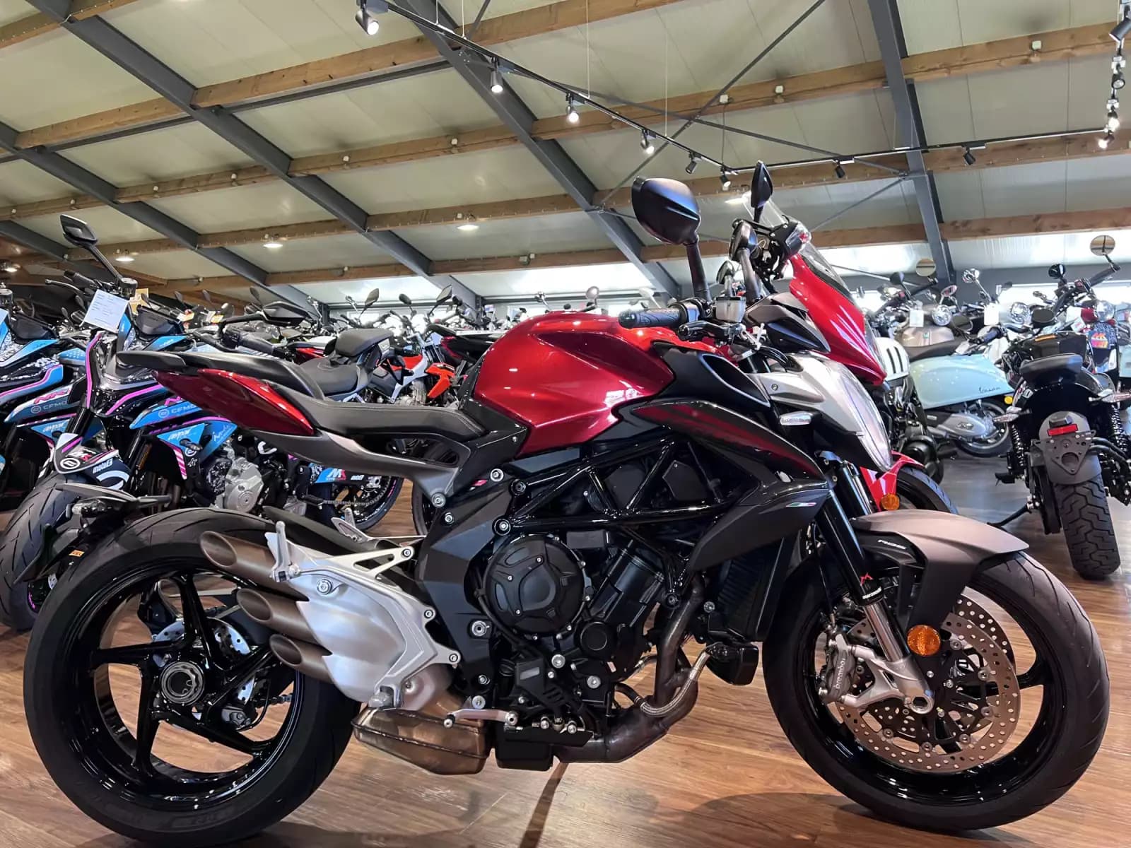 MV Agusta Brutale 800 - Photo 1