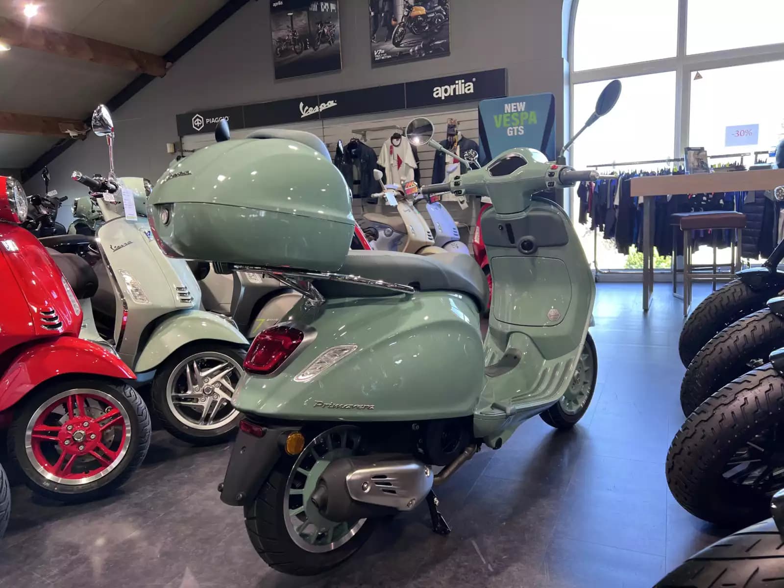 Vespa Primavera 125 80 TH - Photo 1