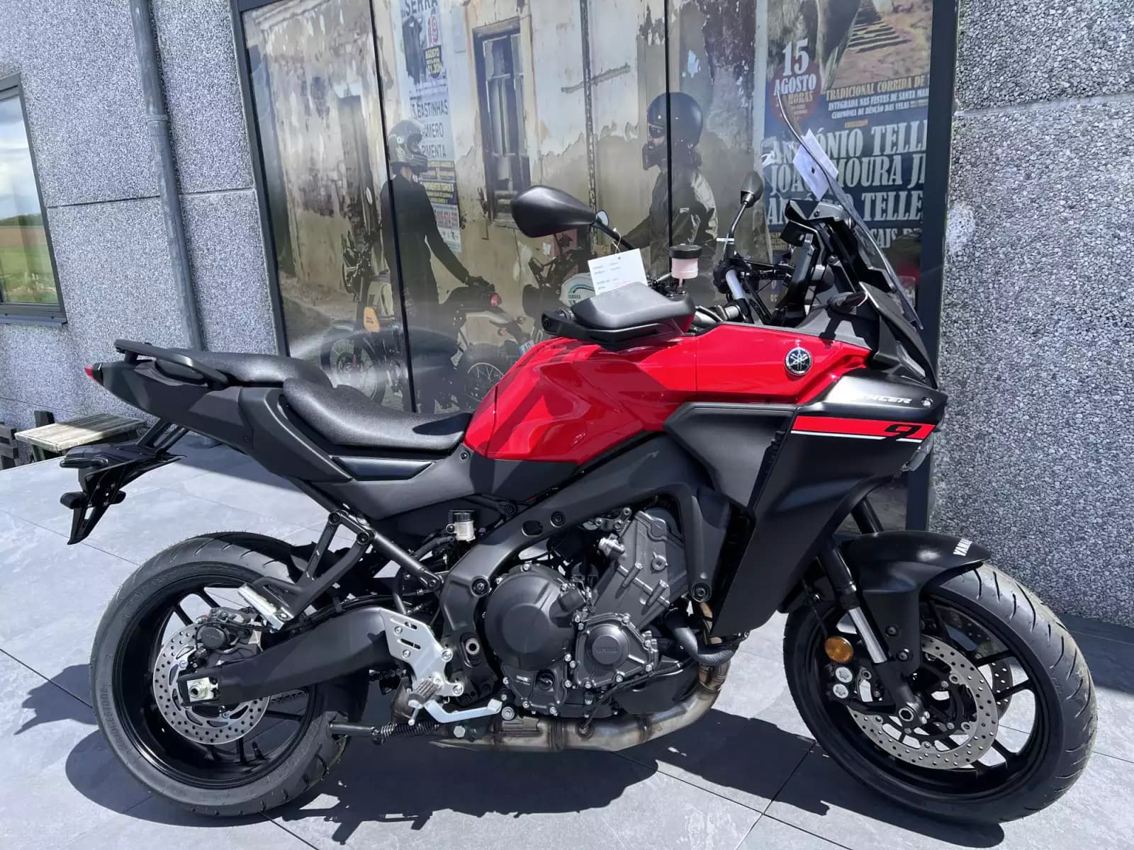 Yamaha Tracer 9 - Photo 1