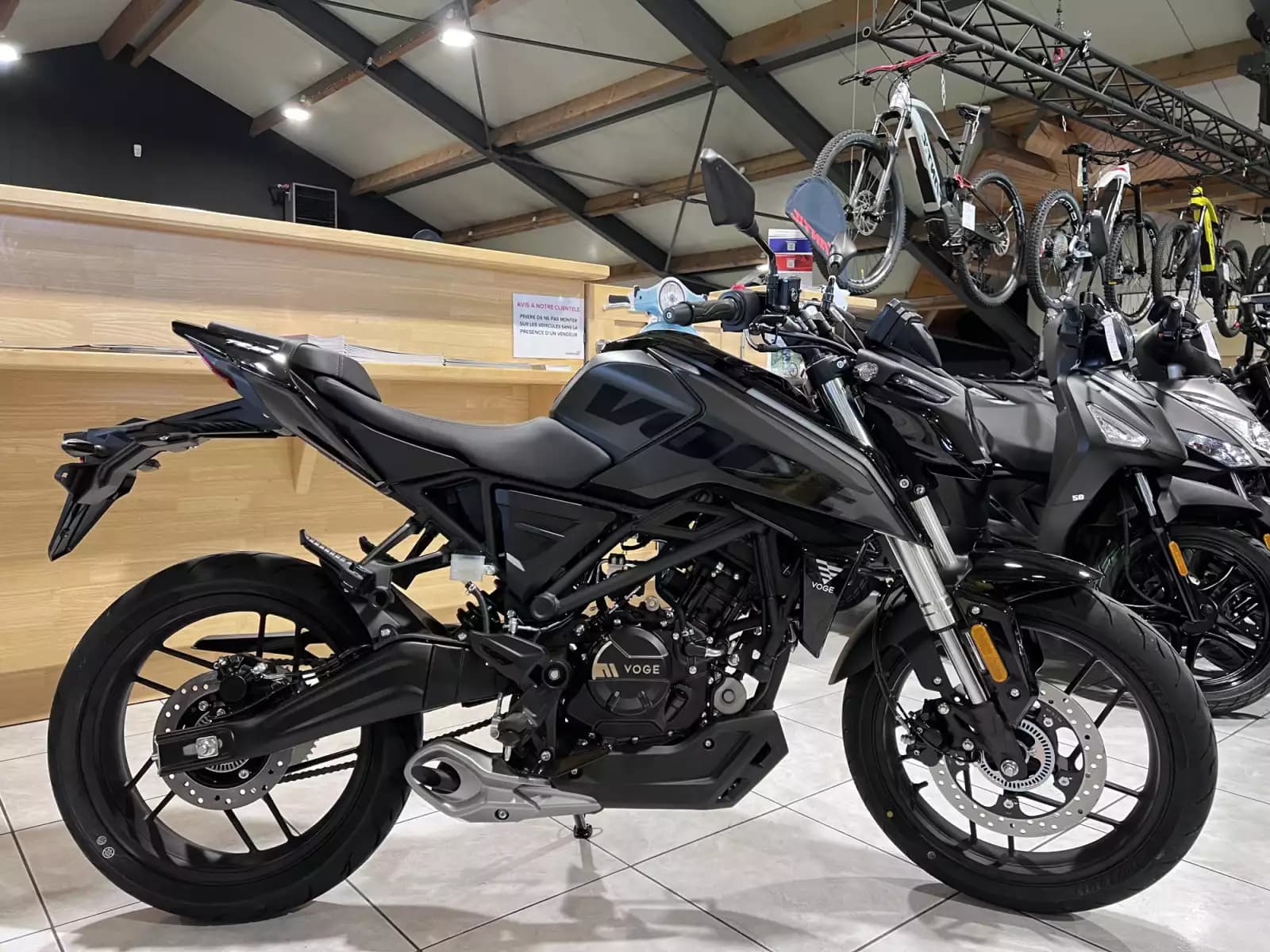 Voge R125 - Photo 1