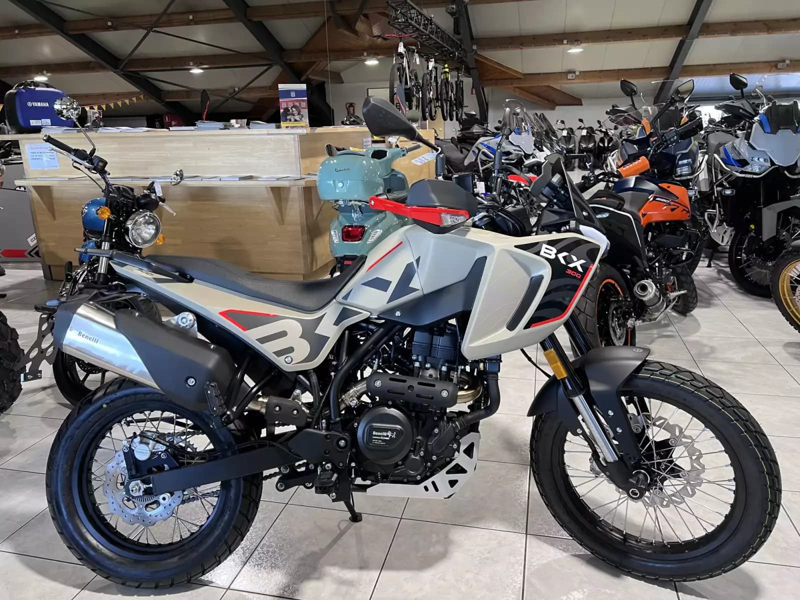 Benelli BKX 300 - Photo 1