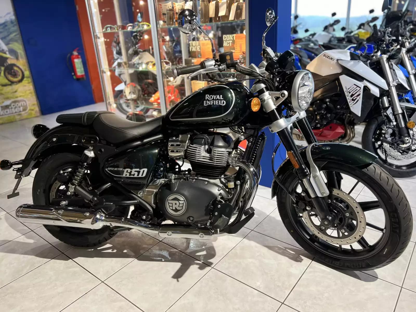 Royal Enfield Super Meteor 650 ASTRAL - Photo 1