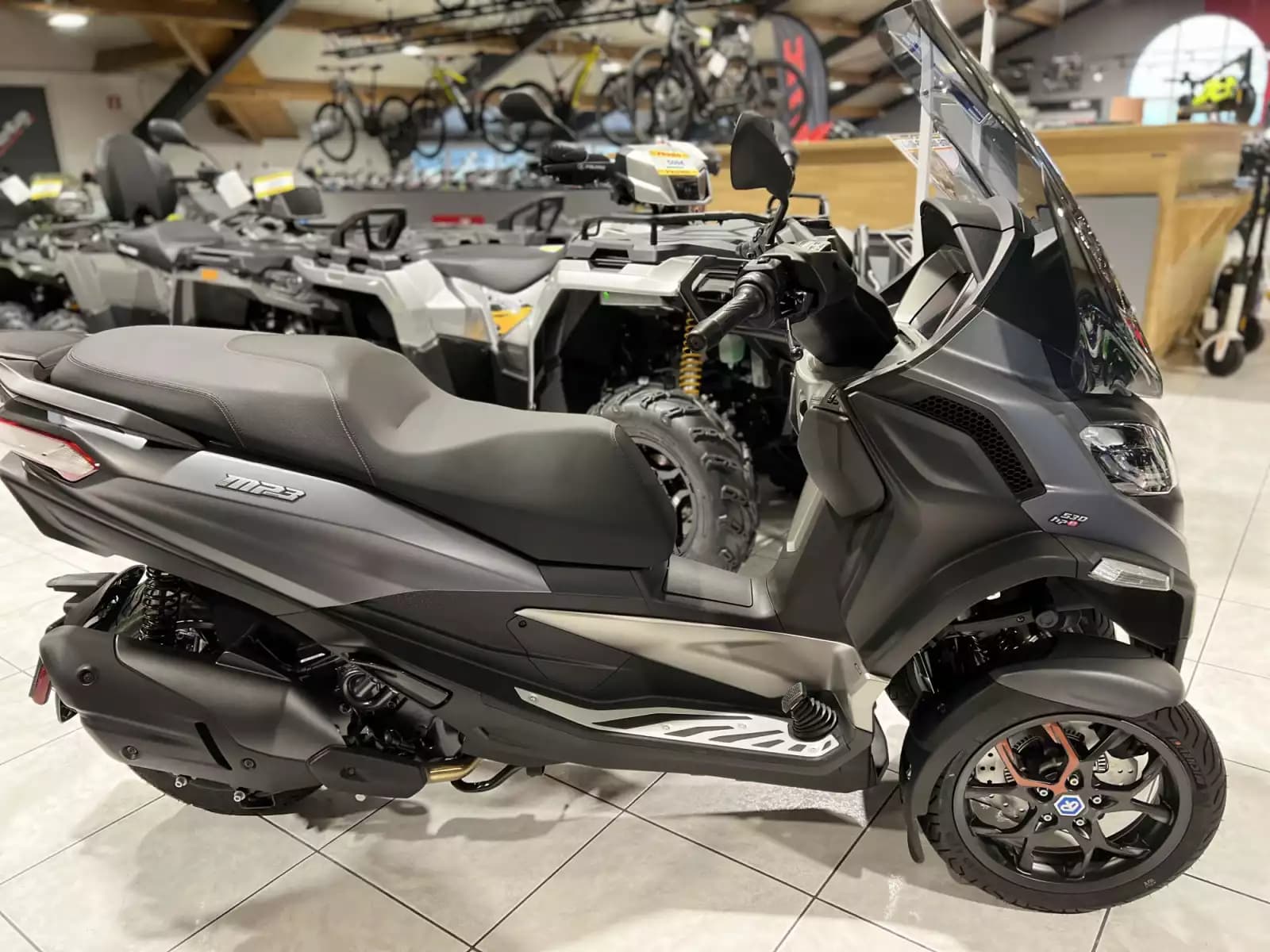 Piaggio MP3 530 - Photo 1